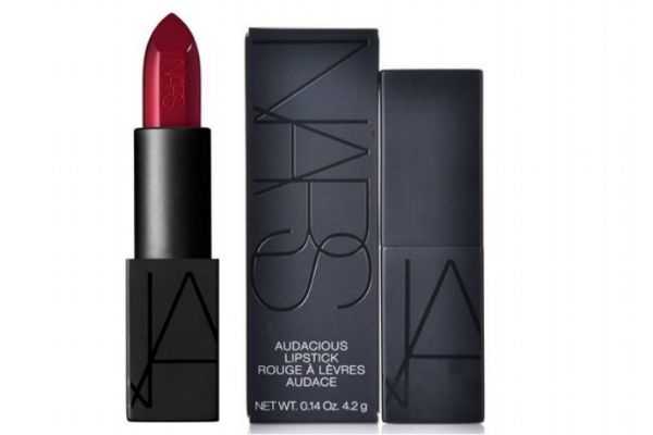 口红怎么区别好坏?是不是掉色的口红都是不好的呢 口红怎么区别好坏?是不是掉色的口红都是不好的呢