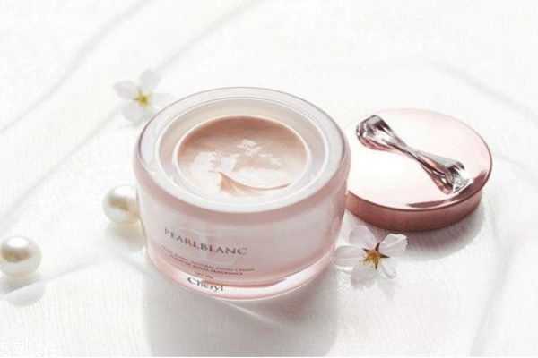 素颜霜到底是什么？素颜霜和素颜乳一样吗