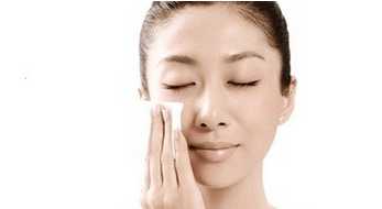 油性皮肤用什么水?油性皮肤要怎么样保养 油性皮肤用什么水?油性皮肤要怎么样保养