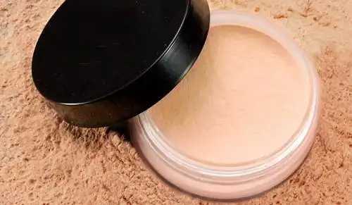 如何选择合适自己的蜜粉？蜜粉适合什么皮肤用