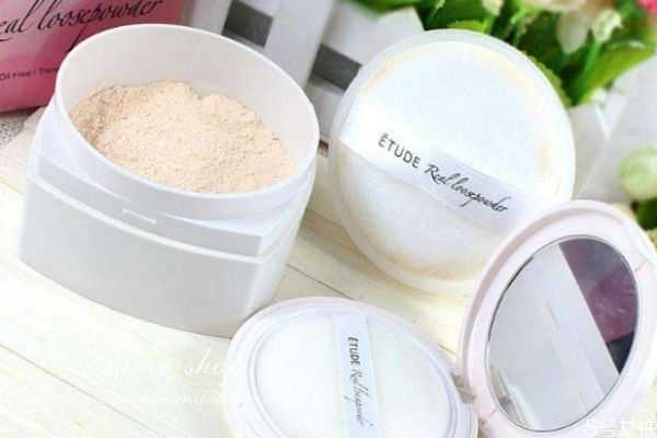 什么样子的定妆粉比较好呢?怎么挑选定妆粉呢 什么样子的定妆粉比较好呢?怎么挑选定妆粉呢