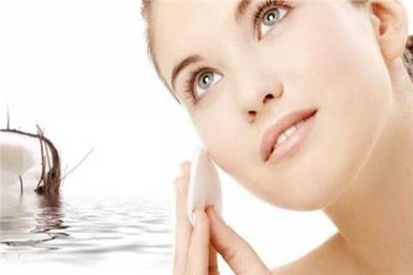 椰子油可以直接涂脸吗 椰子油可以直接涂脸吗