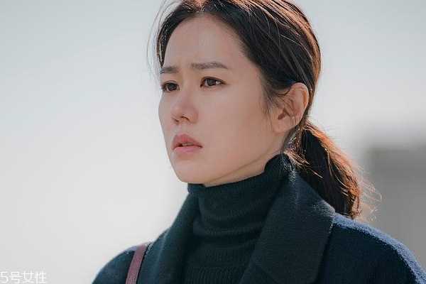 脸部脱皮发红痒怎么办 脸部脱皮发红痒怎么办