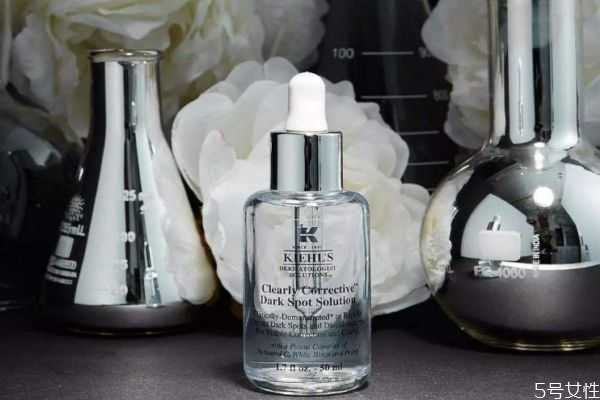 护肤后有搓泥的现象是什么原因?预防护肤品搓泥的方法