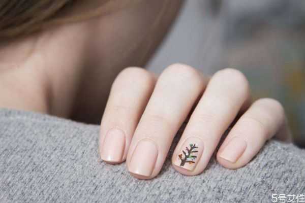 芭比美甲和光疗甲有什么区别？芭比胶美甲后怎么保养