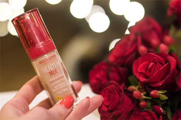 妙巴黎粉底液保质期多久 妙巴黎粉底液成分 妙巴黎粉底液保质期多久 妙巴黎粉底液成分