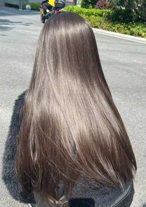 弹力素和精油的区别