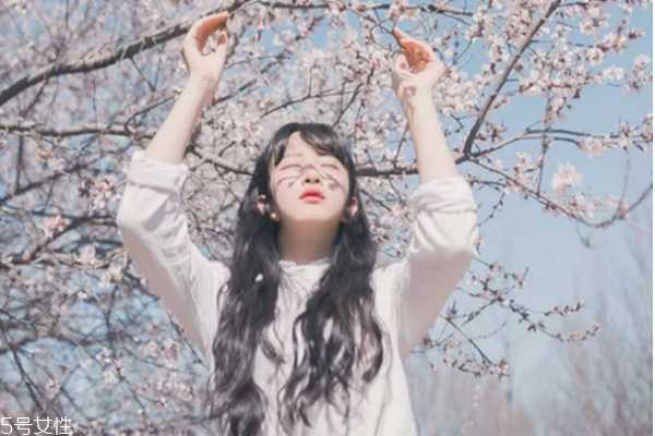 香蒲丽面膜用完要洗吗 香蒲丽面膜使用方法