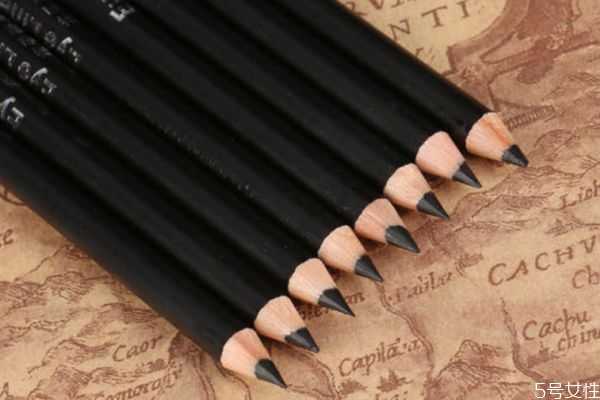 黑头发可以选择什么颜色眉笔?黑头发时候什么颜色眉笔 黑头发可以选择什么颜色眉笔?黑头发时候什么颜色眉笔