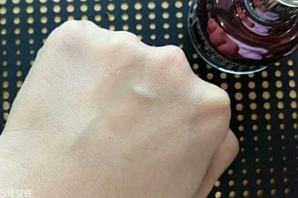 秋冬护理少不了一款精华油 秋冬护理少不了一款精华油