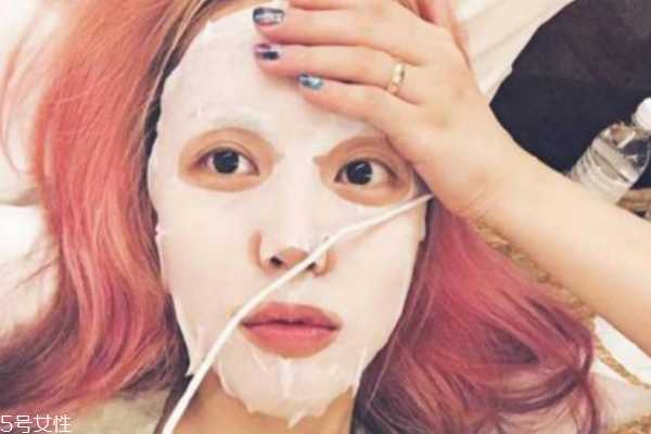 为什么敷完面膜脸更干