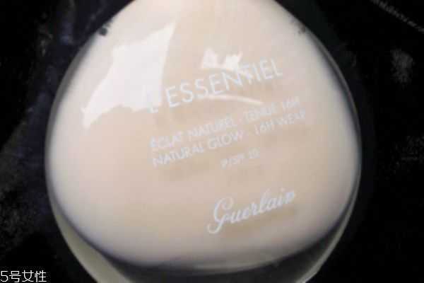 娇兰小灯泡粉底液好用吗 娇兰小灯泡粉底液好用吗