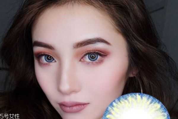 蓝色美瞳配什么眼影？蓝色美瞳适合什么眼妆