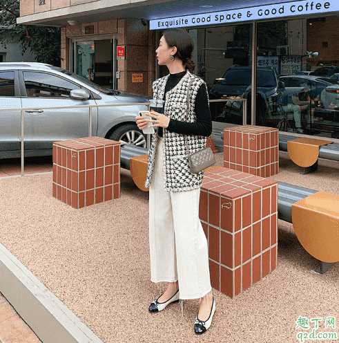 小香风套装面料容易起球吗?小香风套装适合什么季节穿 小香风套装面料容易起球吗?小香风套装适合什么季节穿