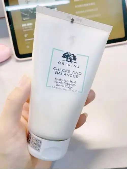 洁面霜一般什么时间用最合适？洁面霜早上还是晚上用