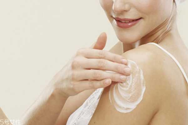 美白身体乳会长毛吗