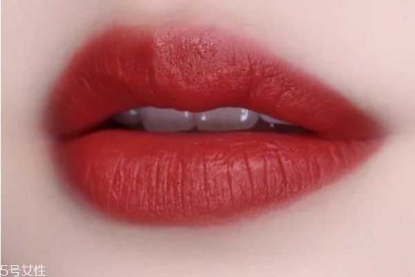 哪些口红想要疯狂安利给别人?日常必备的人气口红 哪些口红想要疯狂安利给别人?日常必备的人气口红