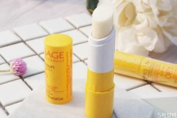 润唇膏可以一直涂吗？润唇膏还可以涂哪里