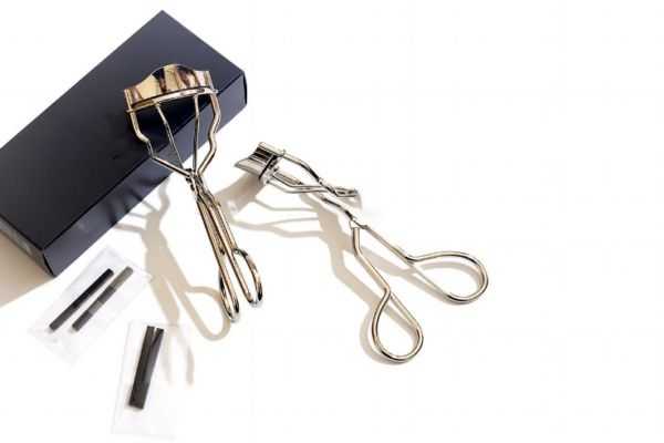 先用睫毛夹还是睫毛膏?正确使用睫毛夹方法 先用睫毛夹还是睫毛膏?正确使用睫毛夹方法