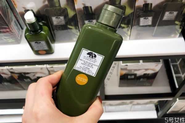 爽肤水有什么用？如何确定爽肤水足够量