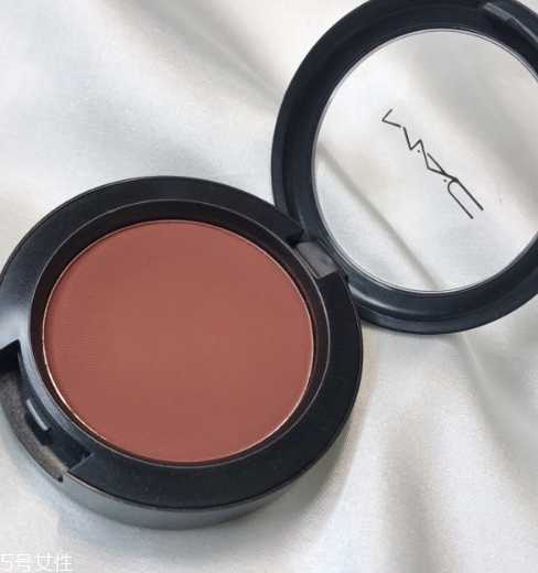 豆沙色腮红适合黄皮吗? 豆沙色腮红适合黄皮吗?