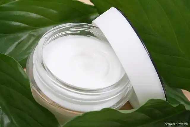 防晒霜为什么不能涂在眼周