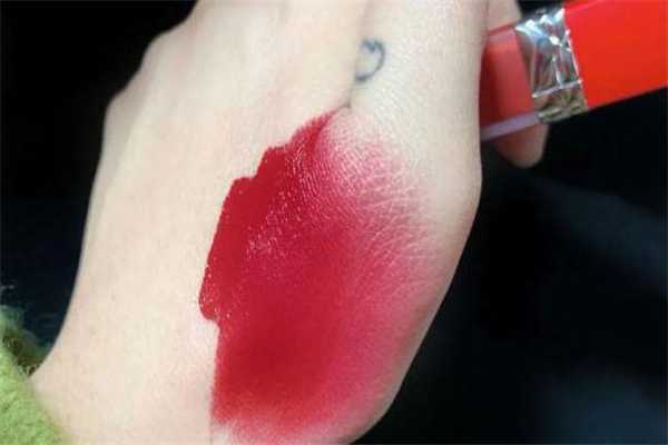 迪奥红管唇釉哪个颜色好看？迪奥红管唇釉有哪些颜色