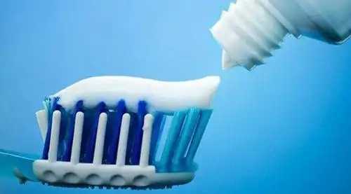 牙膏为什么能修复划痕