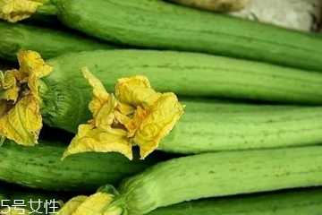 丝瓜水和丝瓜原液哪个好？丝瓜水和丝瓜原液什么区别