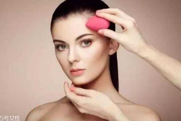 美妆蛋需要定期清洁吗？怎样清洁美妆蛋