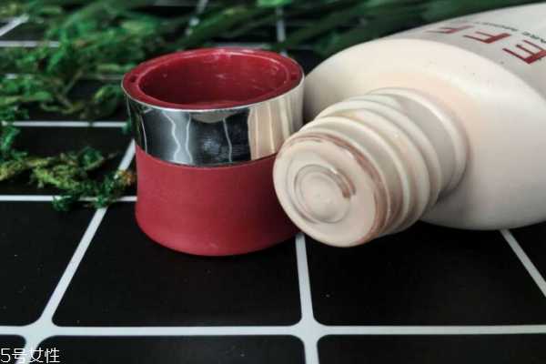 玉丽美容露怎么使用