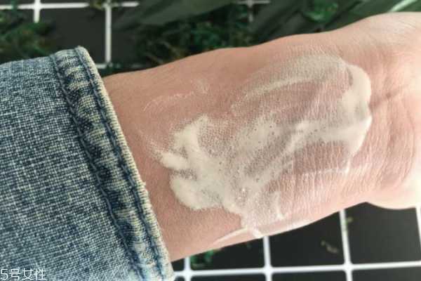 玉丽美容露怎么使用