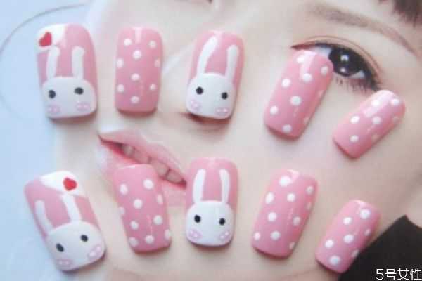 做美甲不打磨能挺多久?影响美甲持久度的因素 做美甲不打磨能挺多久?影响美甲持久度的因素