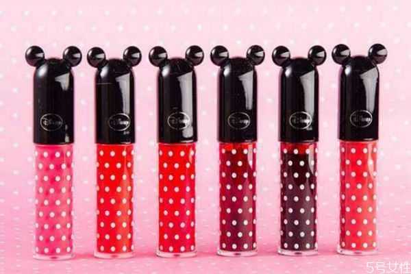 染唇液怎么涂均匀？染唇液该怎么使用