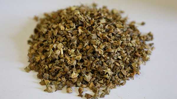 在水里加盐有什么好处?这样洗脸没有皱纹 在水里加盐有什么好处?这样洗脸没有皱纹