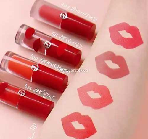 唇蜜里面有石蜡的成分吗