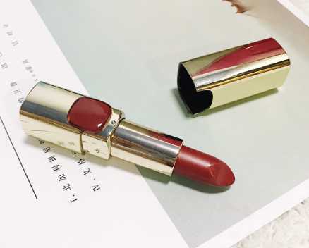 欧莱雅口红rb301怎么样？欧莱雅rb301是什么色