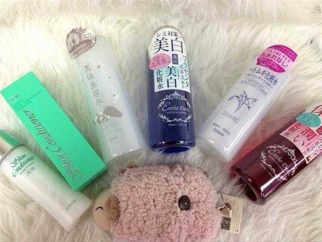 化妆水的正确使用方法 化妆水的作用是什么 化妆水的正确使用方法 化妆水的作用是什么