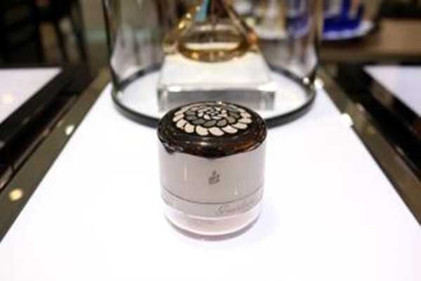 珠光散粉怎么用？珠光散粉的作用