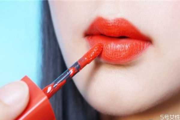 为什么不要买劣质唇釉？怎样辨别劣质唇釉