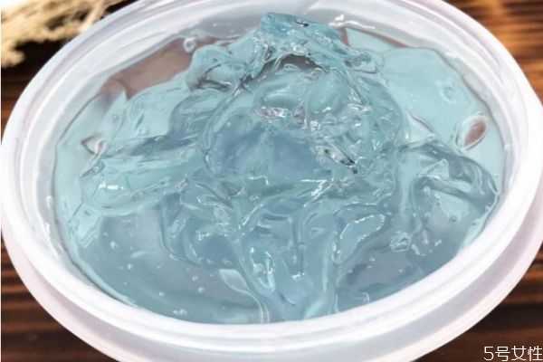 啫喱面膜会有荧光吗？啫喱面膜的特点是什么