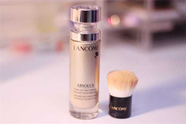 兰蔻菁纯粉底液适合什么肤质?菁纯粉底液和气垫哪个好用