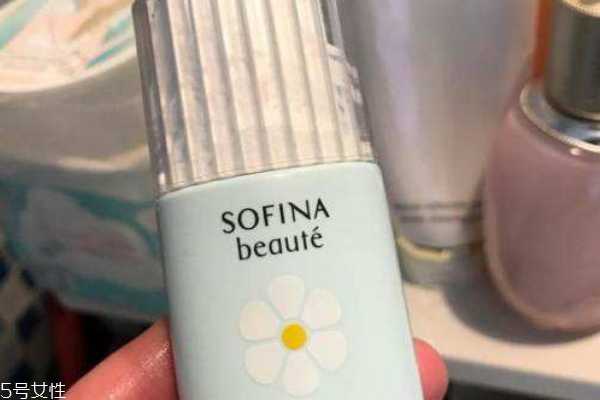 苏菲娜防晒霜防水吗