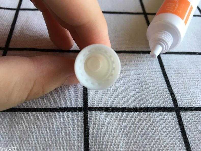 百肤美除疤效果怎么样 和新疤旧印说再见