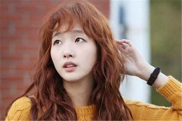 小眼睛适合什么眉形？小眼睛画眼妆有什么技巧