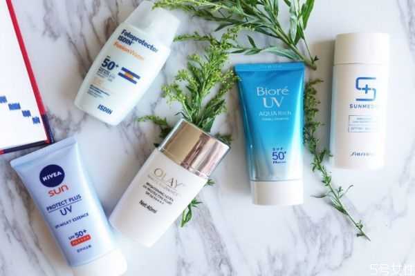 防晒霜涂一次是管一天吗?一天涂几次防晒霜最合适 防晒霜涂一次是管一天吗?一天涂几次防晒霜最合适