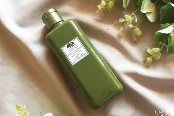 男生有必要用爽肤水吗？爽肤水的正确使用步骤