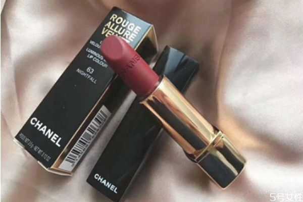 口红选什么牌子比较好？哪个牌子口红最滋润