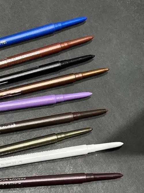 眼线笔含有甲醛吗