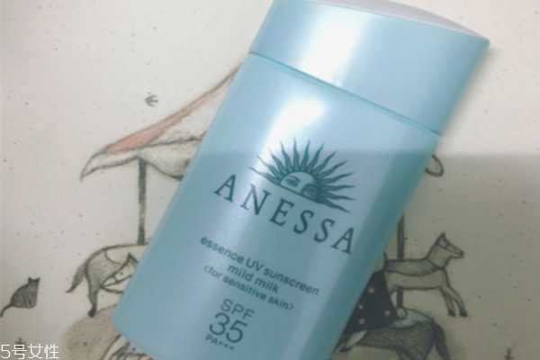 安耐晒乳液好还是啫喱